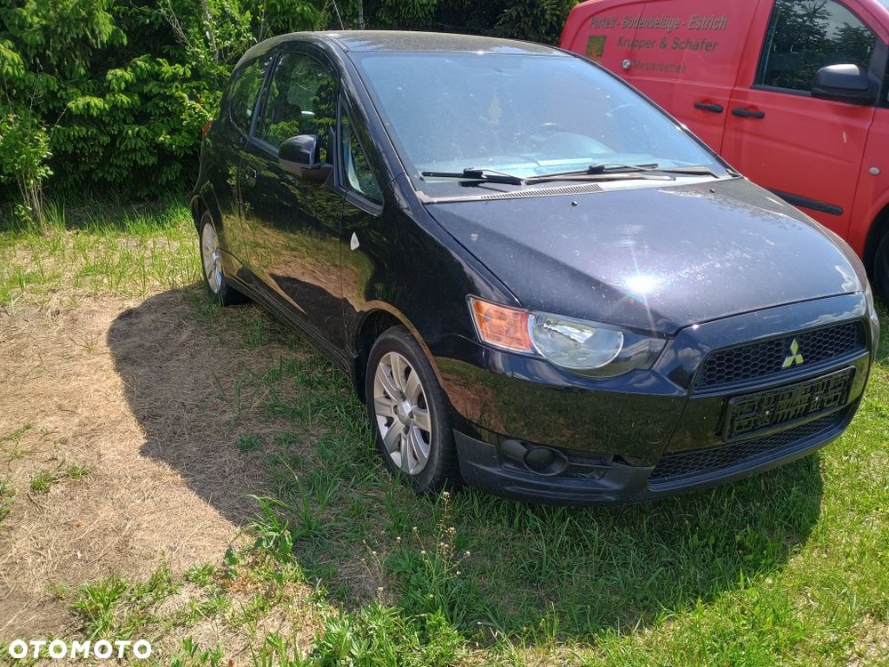 Mitsubishi Colt - 2