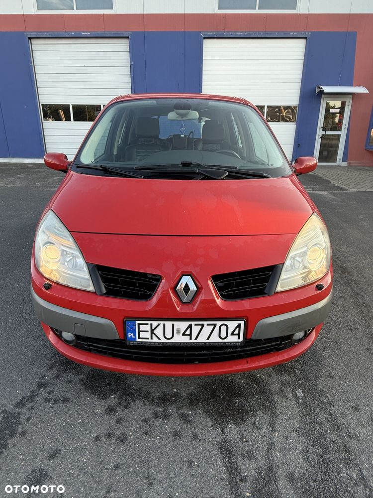 Renault Scenic - 1