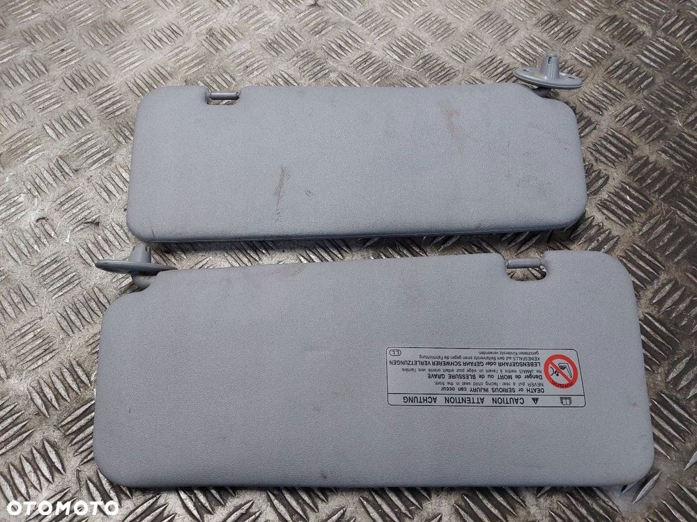 OSŁONA PRZECIWSŁONECZNA LEWA +  PRAWA TOYOTA RAV4 II - 1