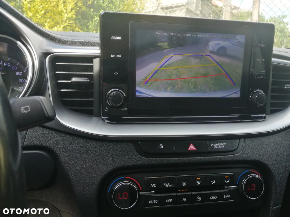 Kia Ceed 1.6 CRDi SCR L Business Line - 12