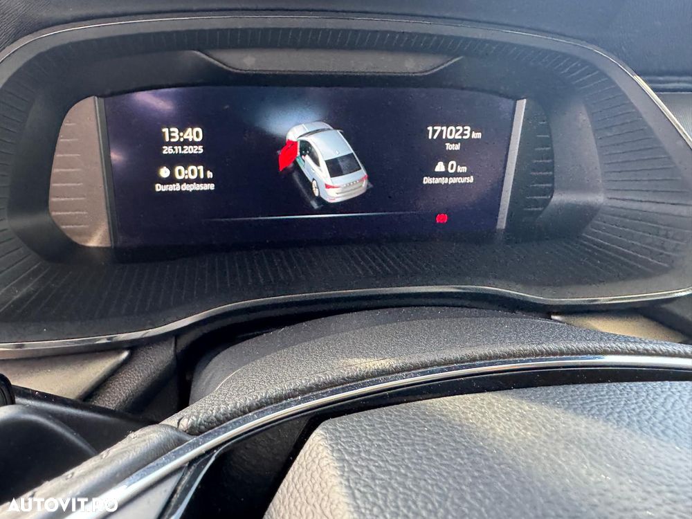 Skoda Octavia 2.0 TDI DSG Style - 17