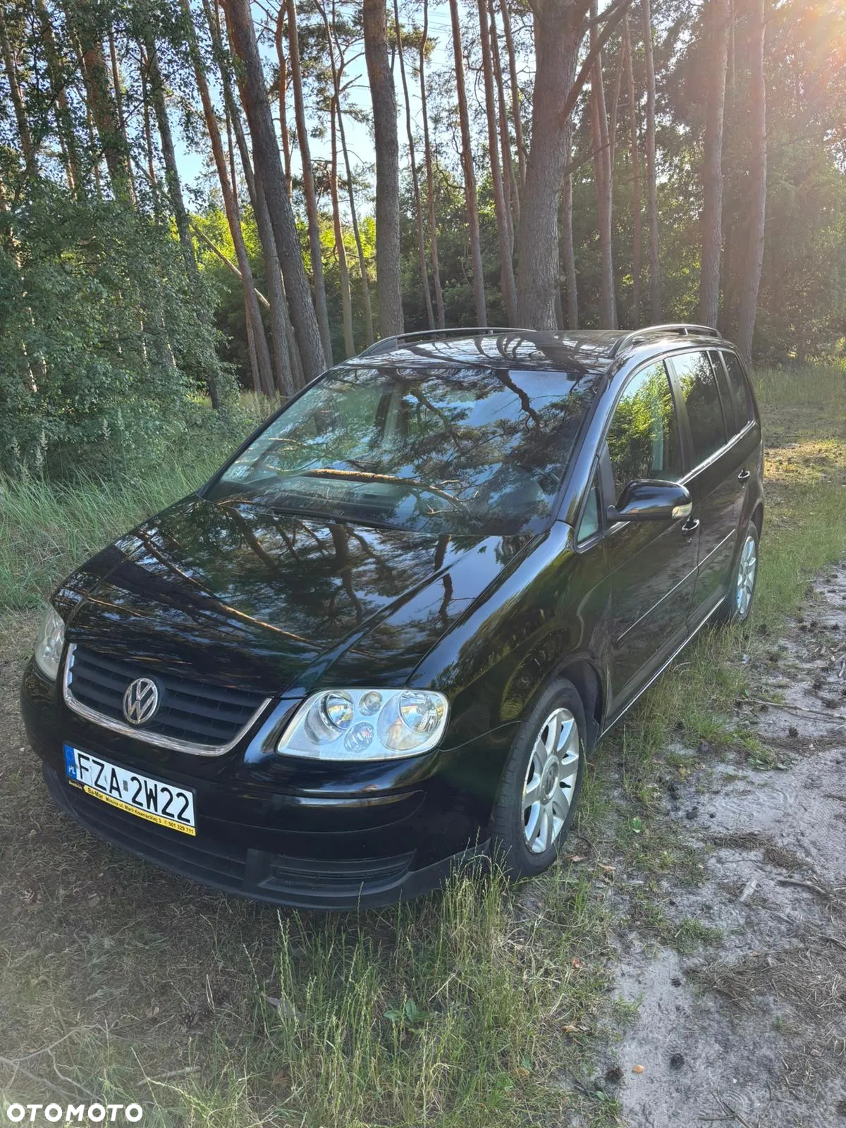 Volkswagen Touran 2.0 TDI DPF Comfortline - 14