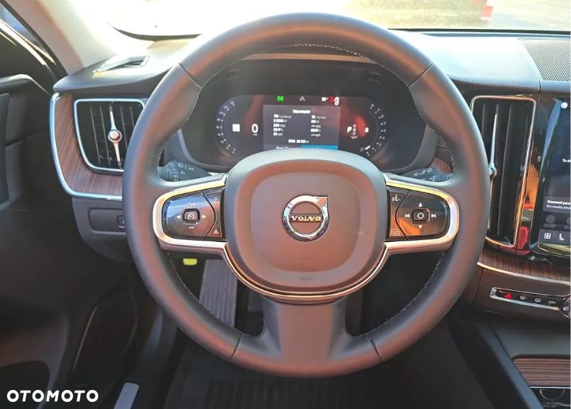 Volvo XC 60 B5 B AWD Ultimate Dark - 8