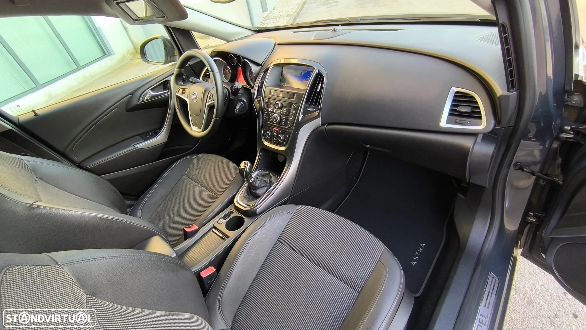 Opel Astra Sports Tourer 1.7 CDTi Cosmo S/S - 30