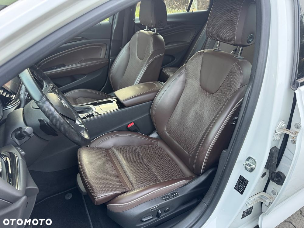 Opel Insignia Sport2.0 Direct InjTurbo 4x4 Business Innovation - 19