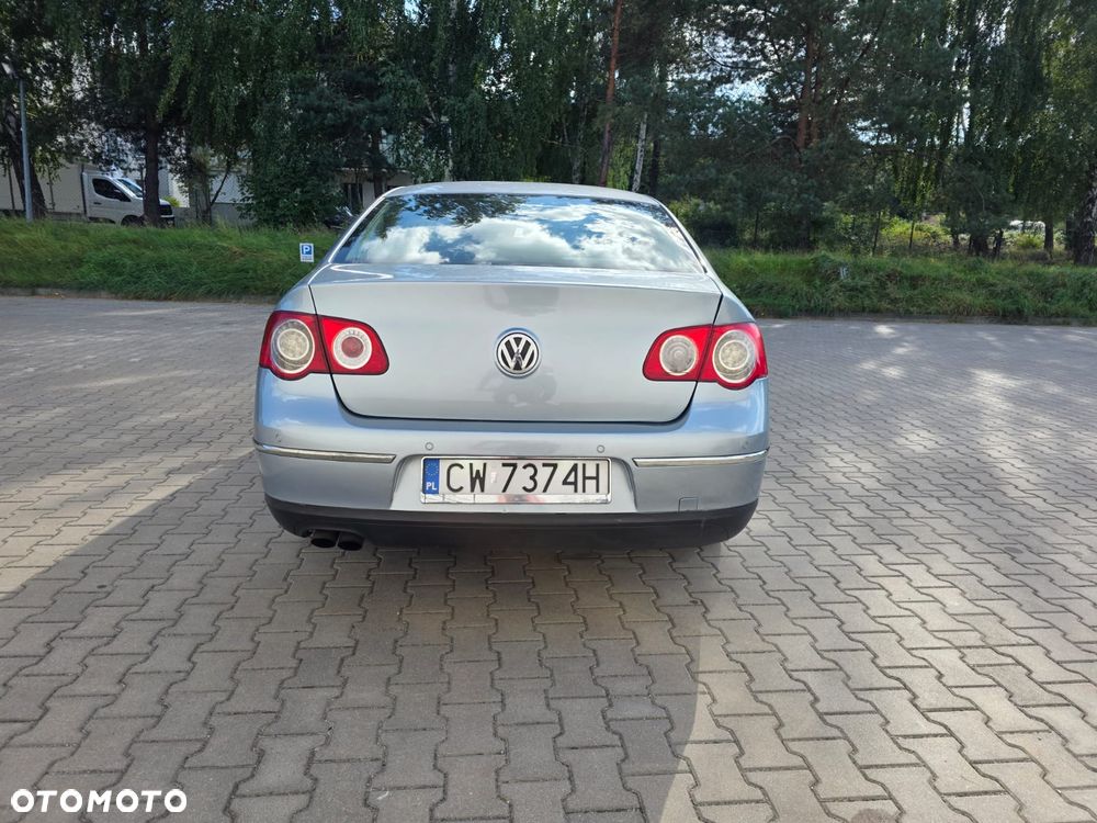 Volkswagen Passat 2.0 TDI 4Mot Highline - 6