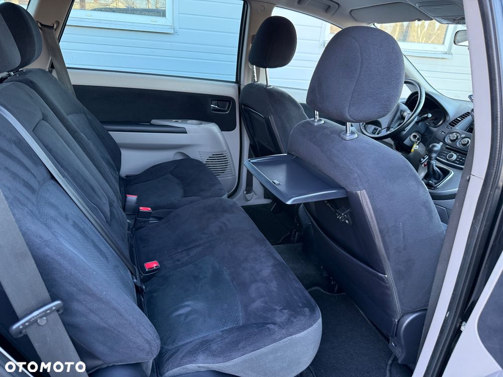 Mitsubishi Grandis - 29