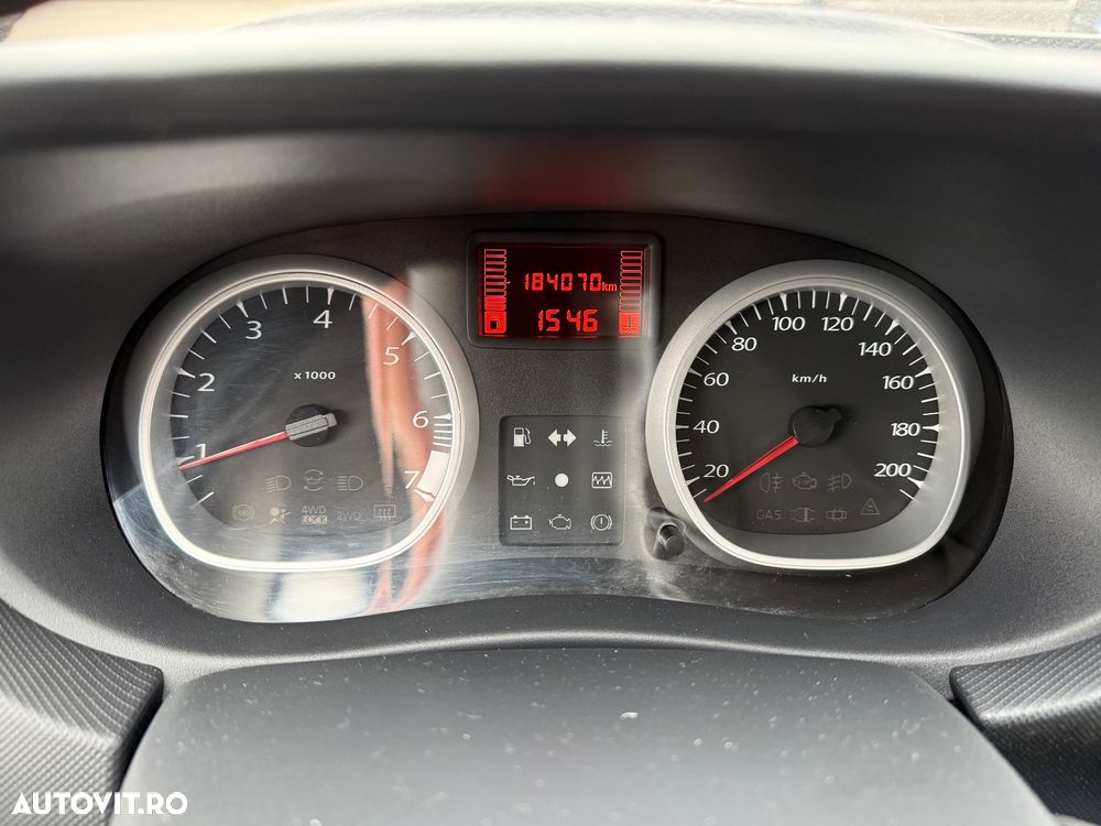 Dacia Duster 1.6 4x4 Laureate - 14