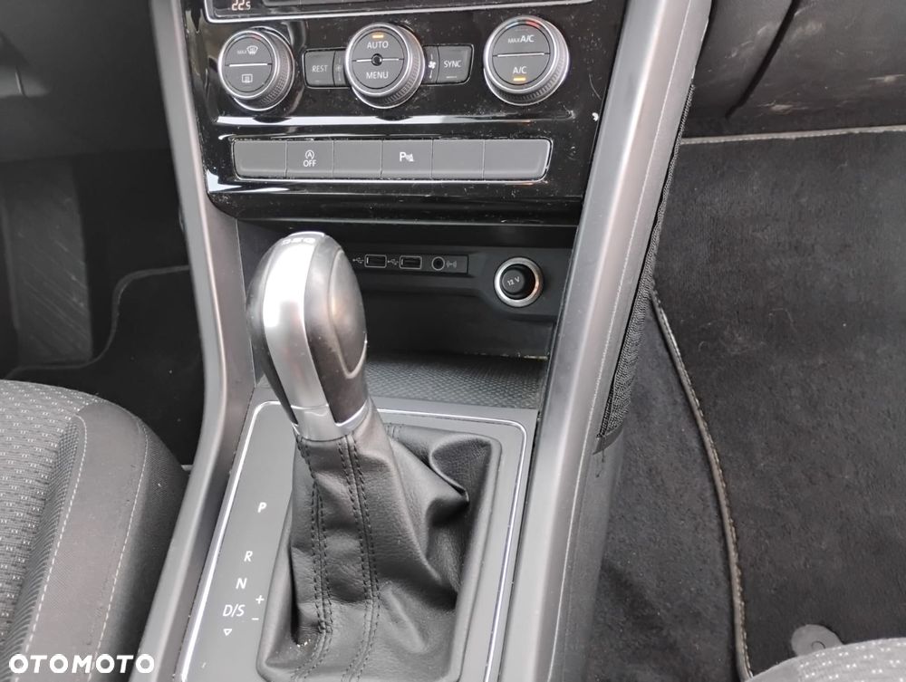 Volkswagen Touran 1.6 TDI SCR (BlueMotion Technology) DSG SOUND - 18