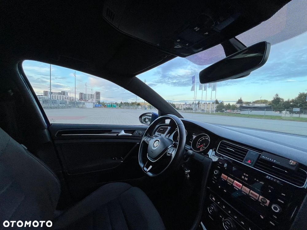 Volkswagen Golf 1.4 TSI BMT Highline - 23