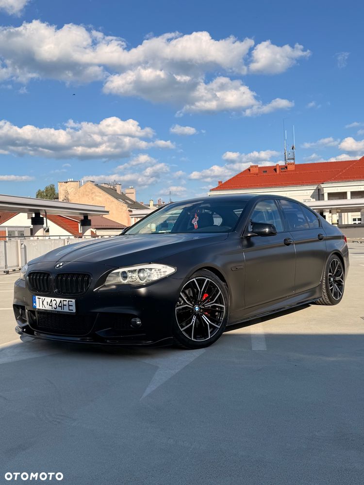 BMW Seria 5 523i - 1