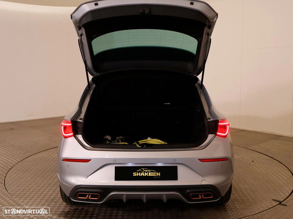 Cupra Leon 1.4 e-Hybrid VZ DSG - 26