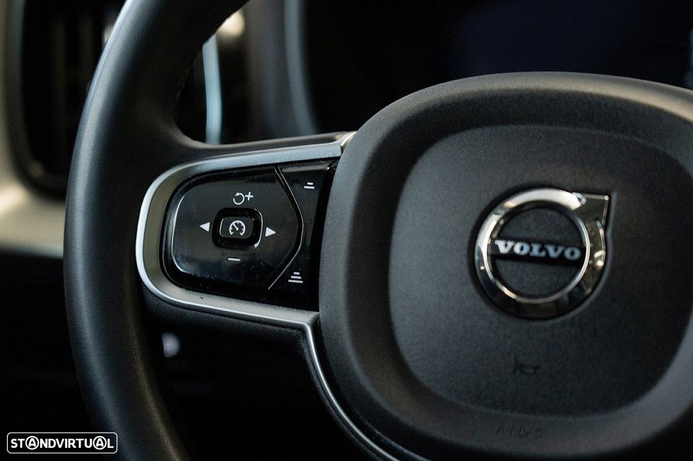 Volvo XC 60 2.0 T6 PHEV Plus Dark AWD - 30