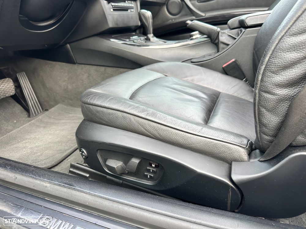 BMW 320 i Cabrio Auto - 46