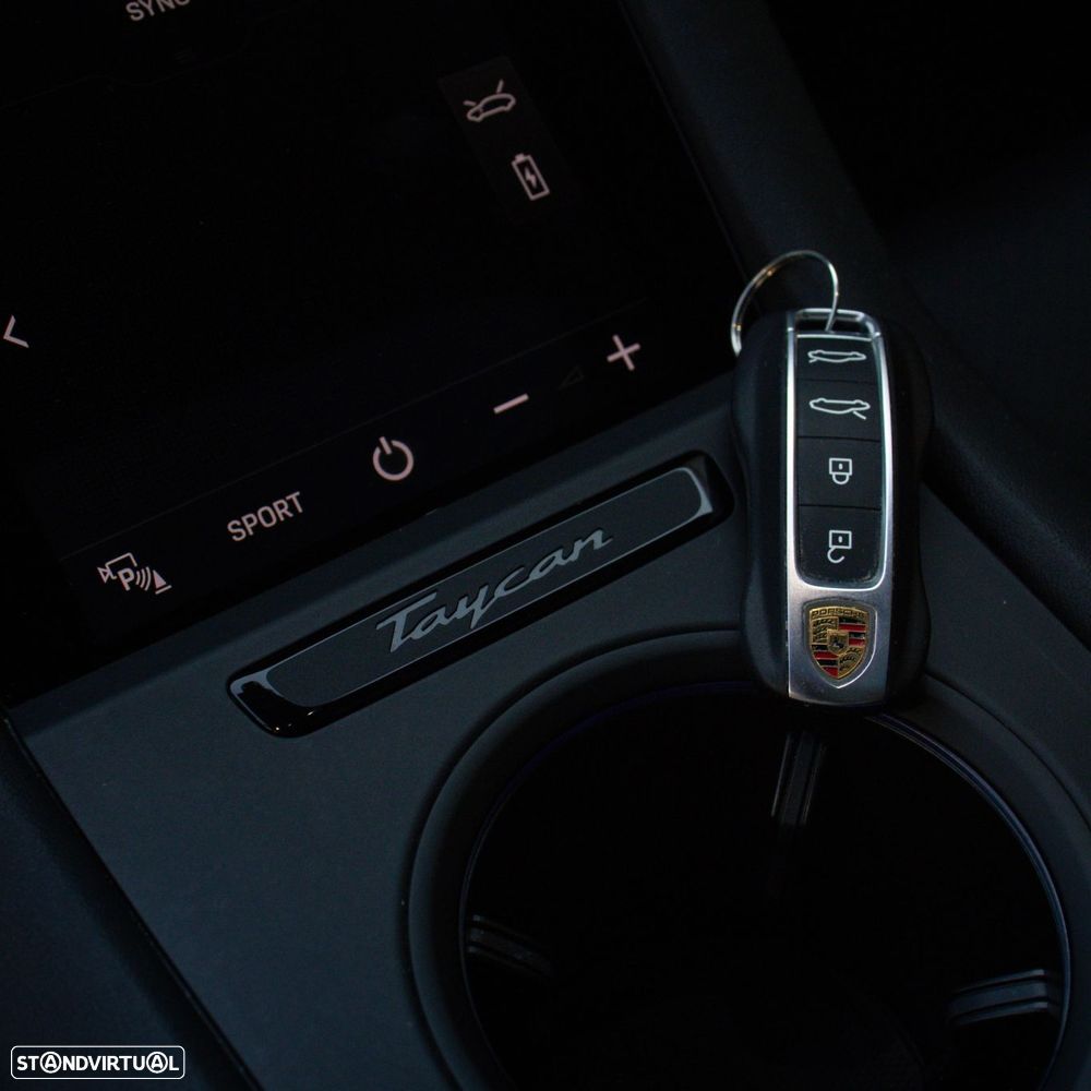 Porsche Taycan Bateria Performance Plus - 26