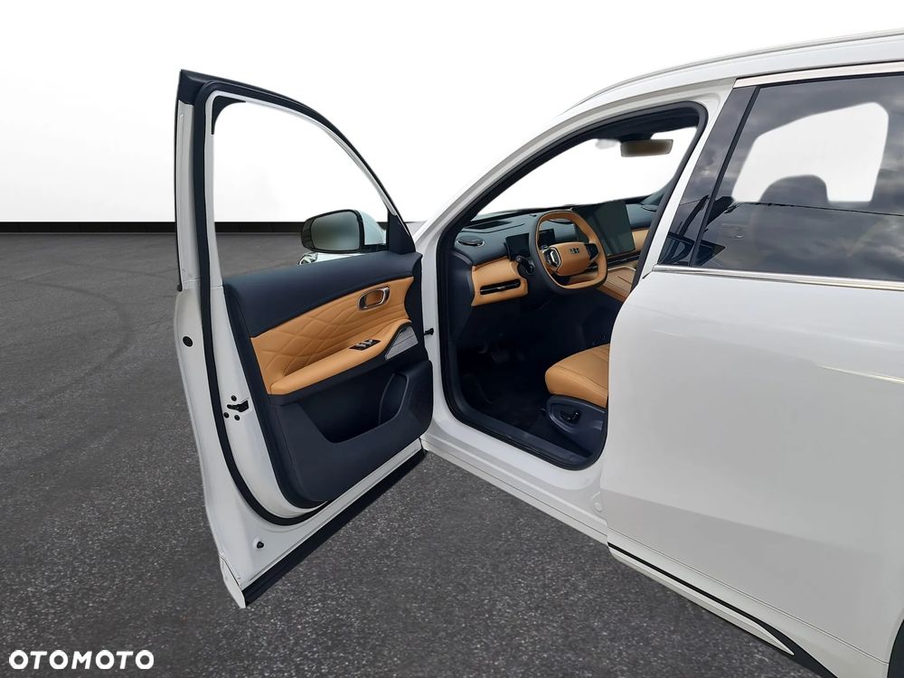 Geely Starray EM-i 1.5 PHEV Max DHT - 10