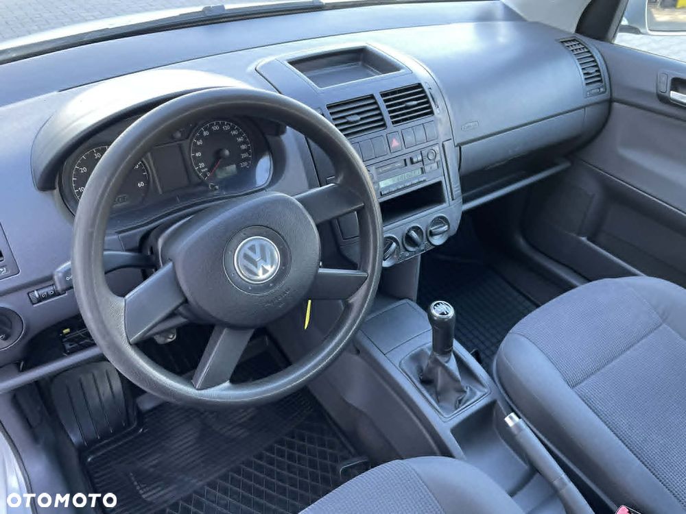 Volkswagen Polo 1.4 16V Special - 4