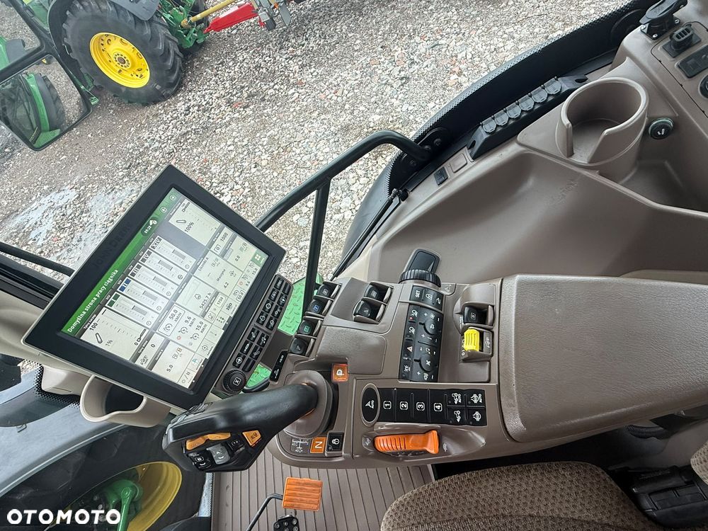 John Deere 6250R - 14