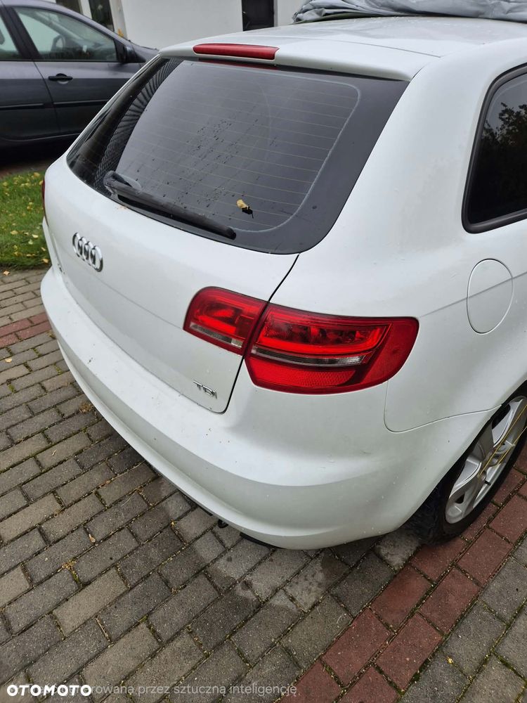 Audi A3 Sportback - 8