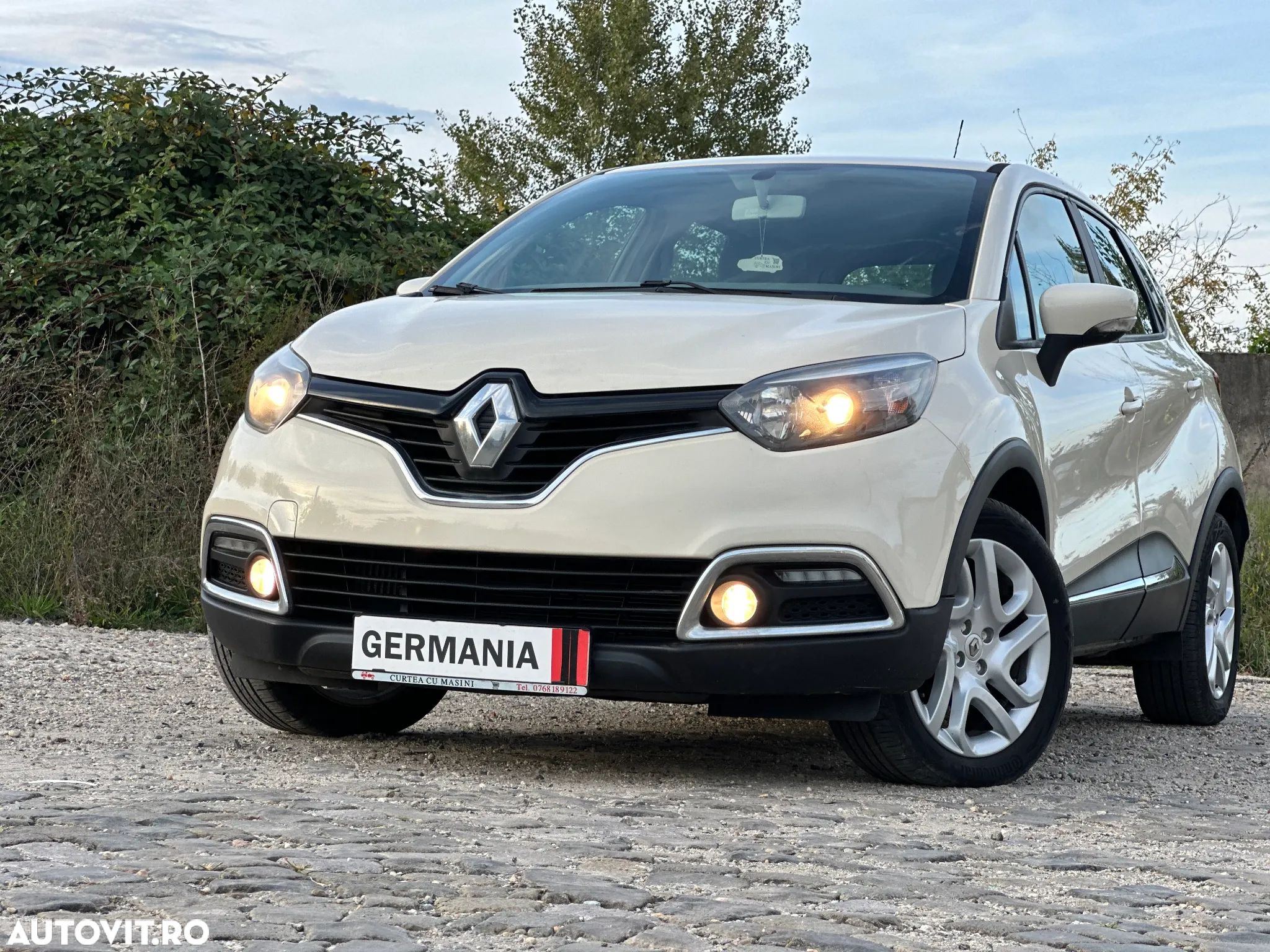 Renault Captur (ENERGY) TCe 90 INTENS - 1