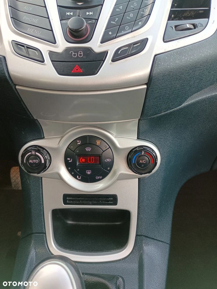 Ford Fiesta 1.25 Titanium EU5 - 7