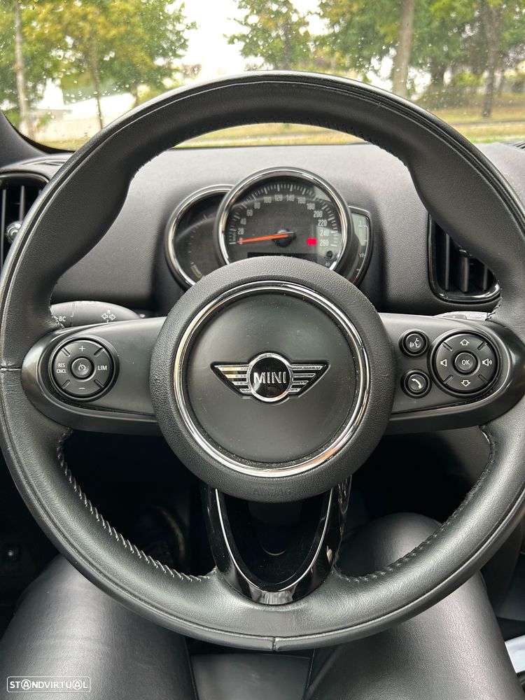 MINI Countryman Cooper SE ALL4 Auto - 6