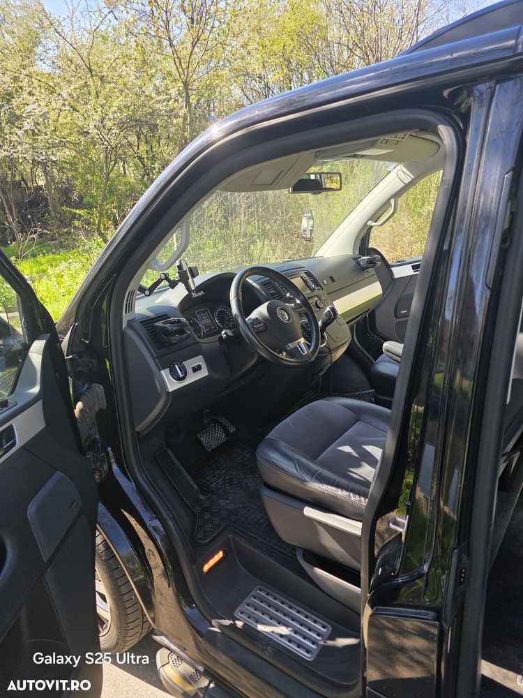 Volkswagen Multivan - 13