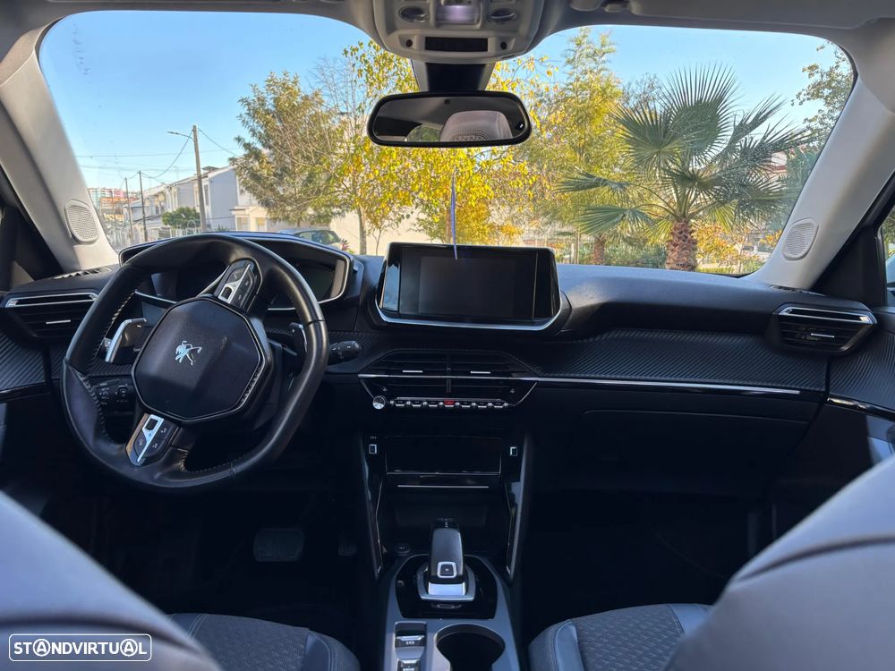 Peugeot 2008 1.5 BlueHDi Allure Pack EAT8 - 2