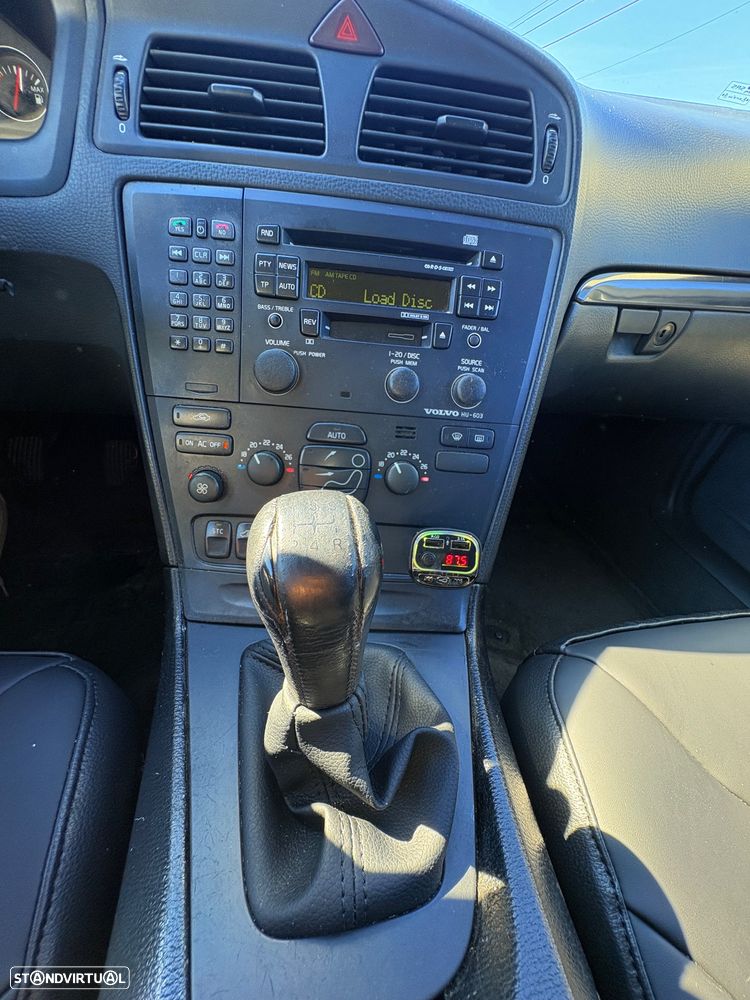 Volvo S60 2.4 D5 - 23