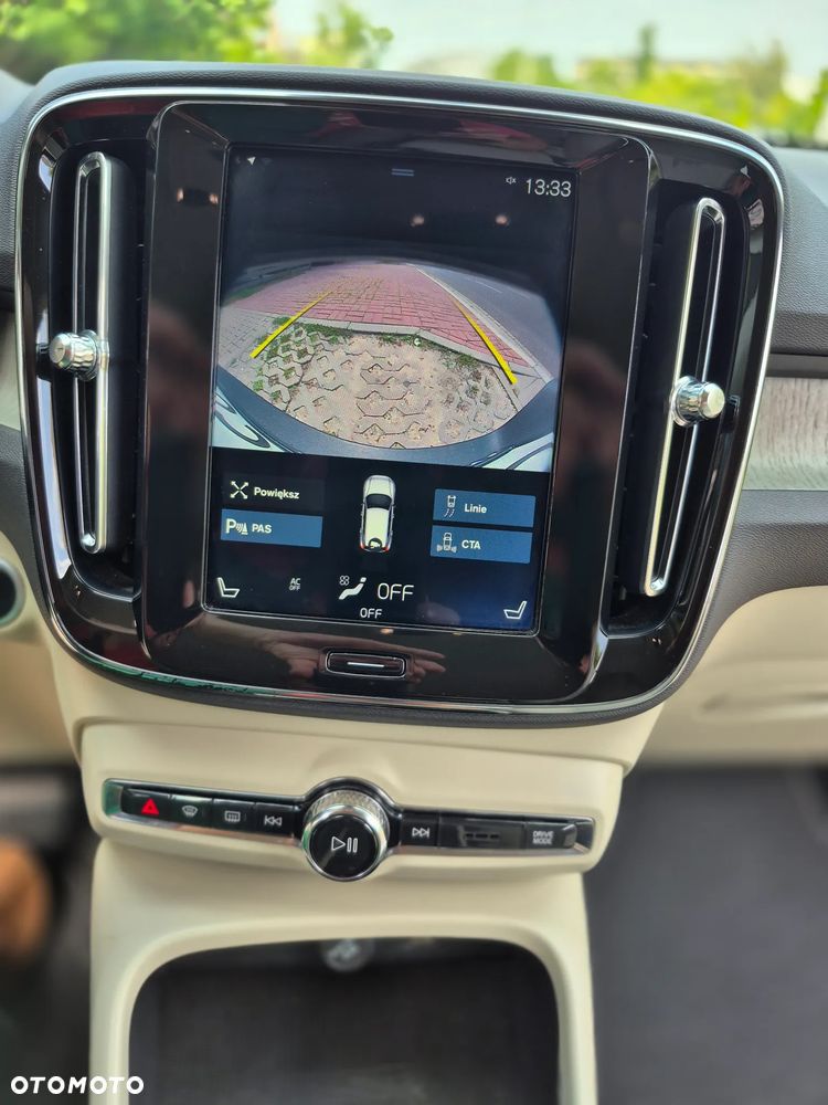 Volvo XC 40 T3 Inscription - 16