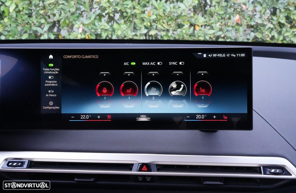 BMW iX xDrive 40 Pack Desportivo - 32