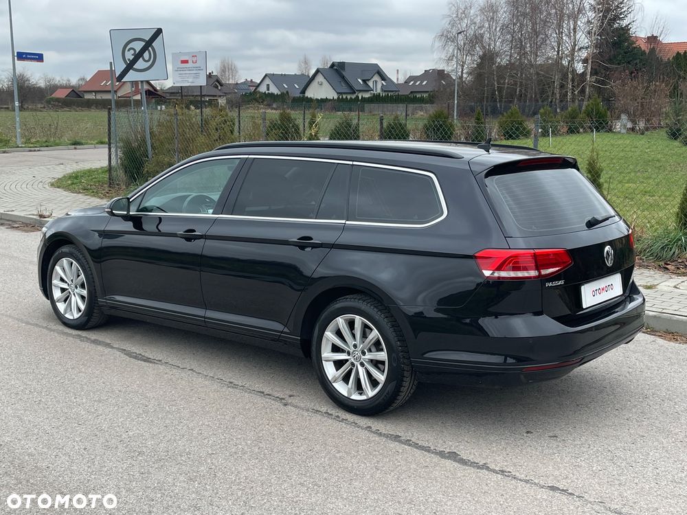 Volkswagen Passat 2.0 TDI DSG (BlueMotion Technology) Comfortline - 38