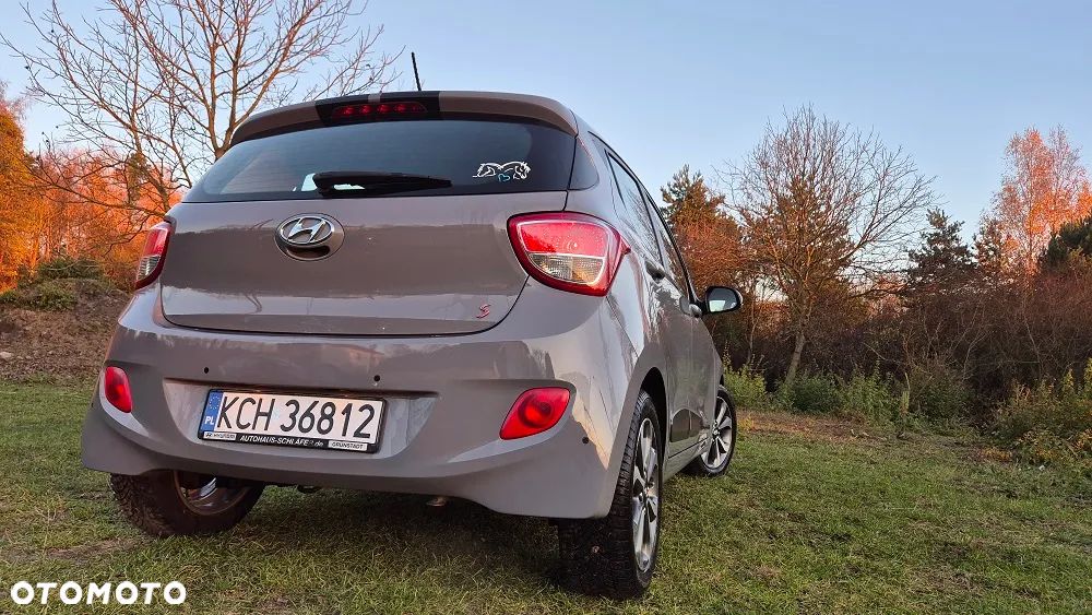 Hyundai i10 1.2 Fifa World Cup Edition - 15