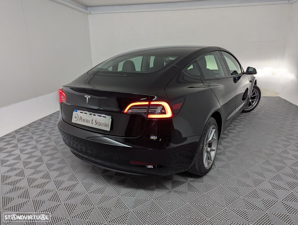 Tesla Model 3 Long Range Tração Traseira - 19