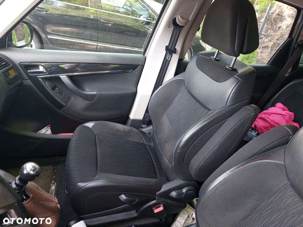 Citroën C4 Picasso 1.6 HDi FAP Exclusive - 8