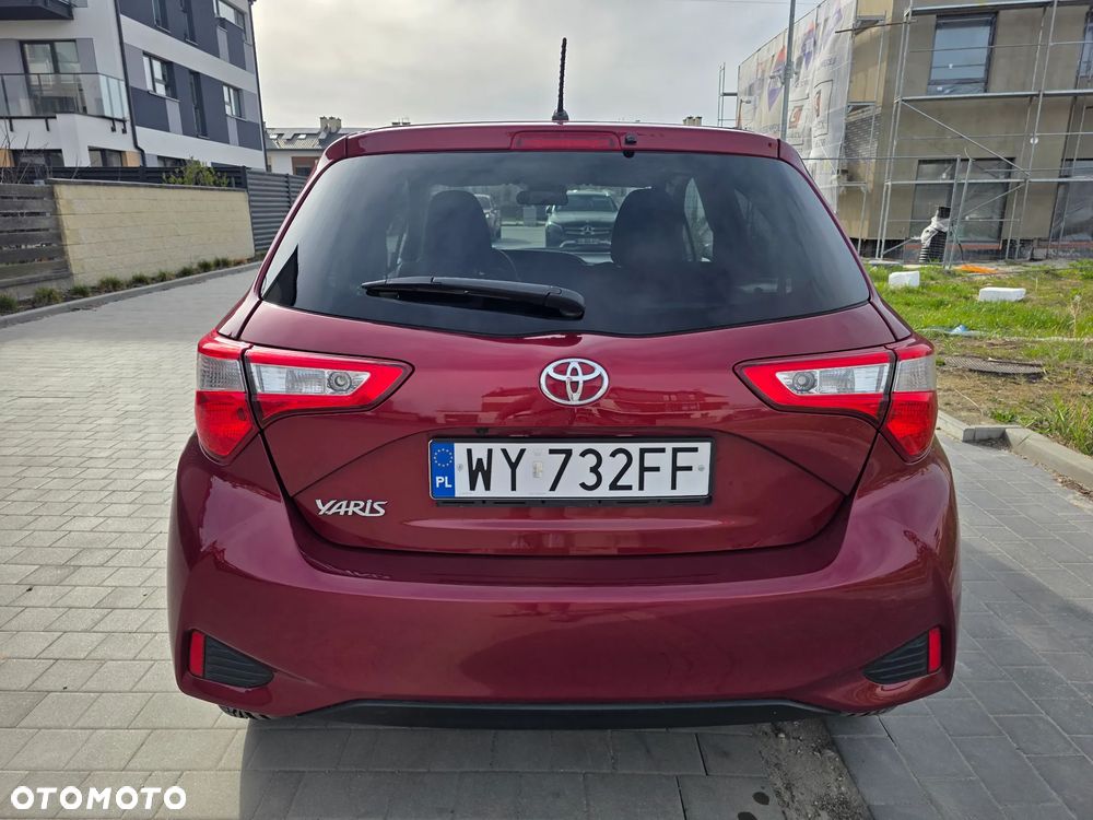 Toyota Yaris 1.5 Premium - 9