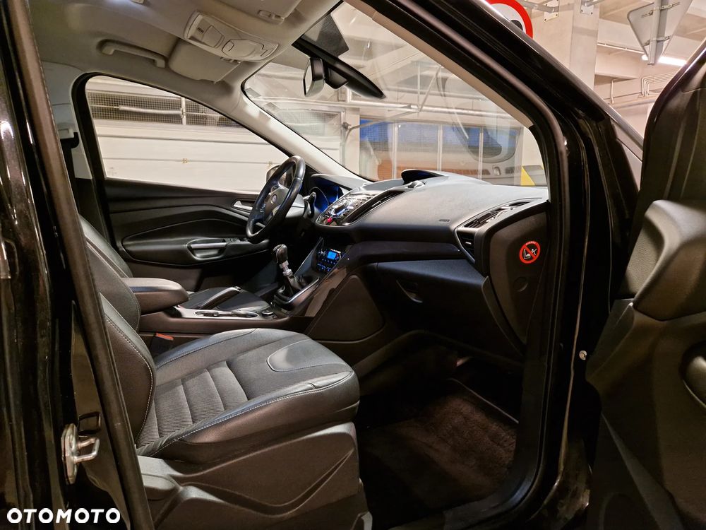 Ford Kuga - 22
