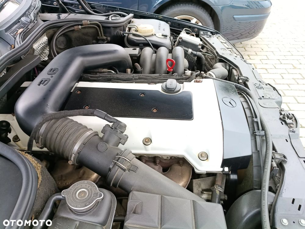 Mercedes-Benz Klasa C 36 AMG - 34