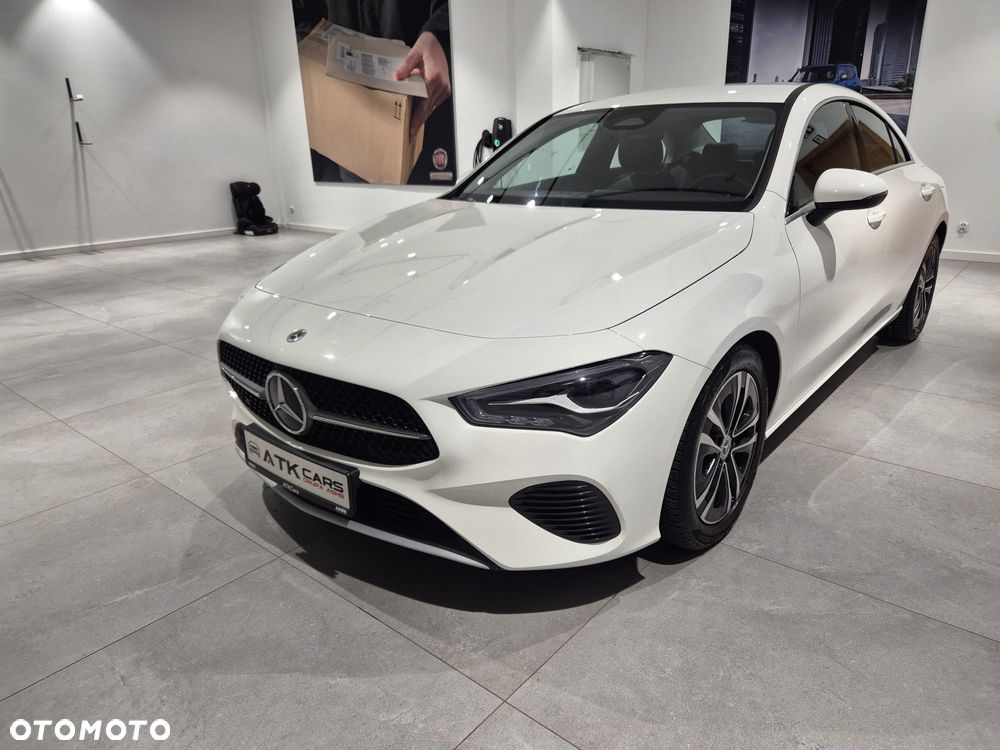 Mercedes-Benz CLA 200 7G-DCT - 2
