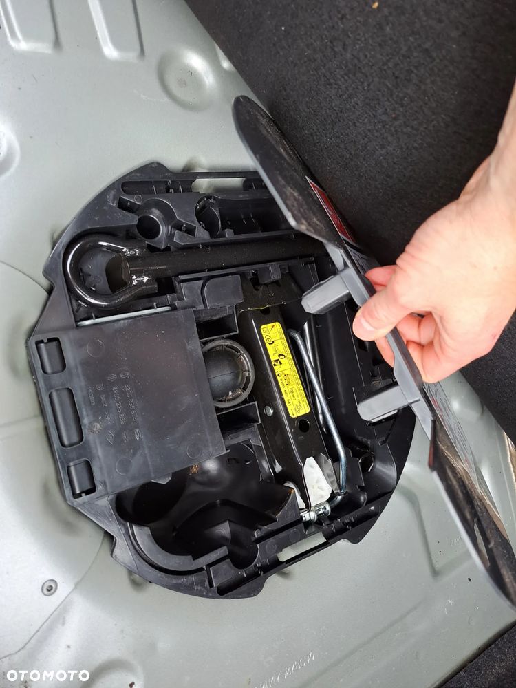 Renault Clio - 9