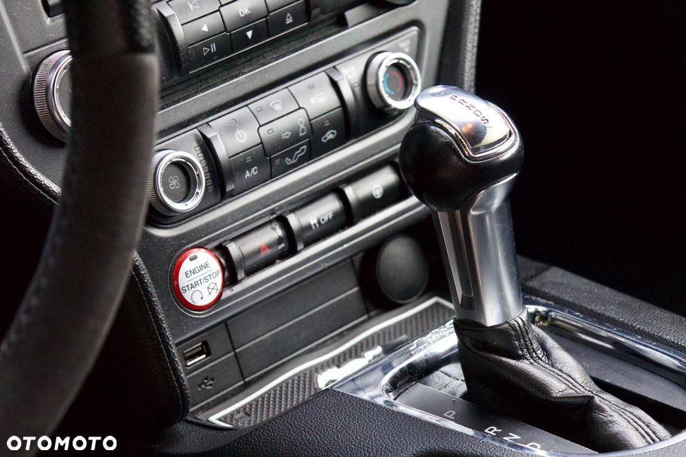 Ford Mustang - 9