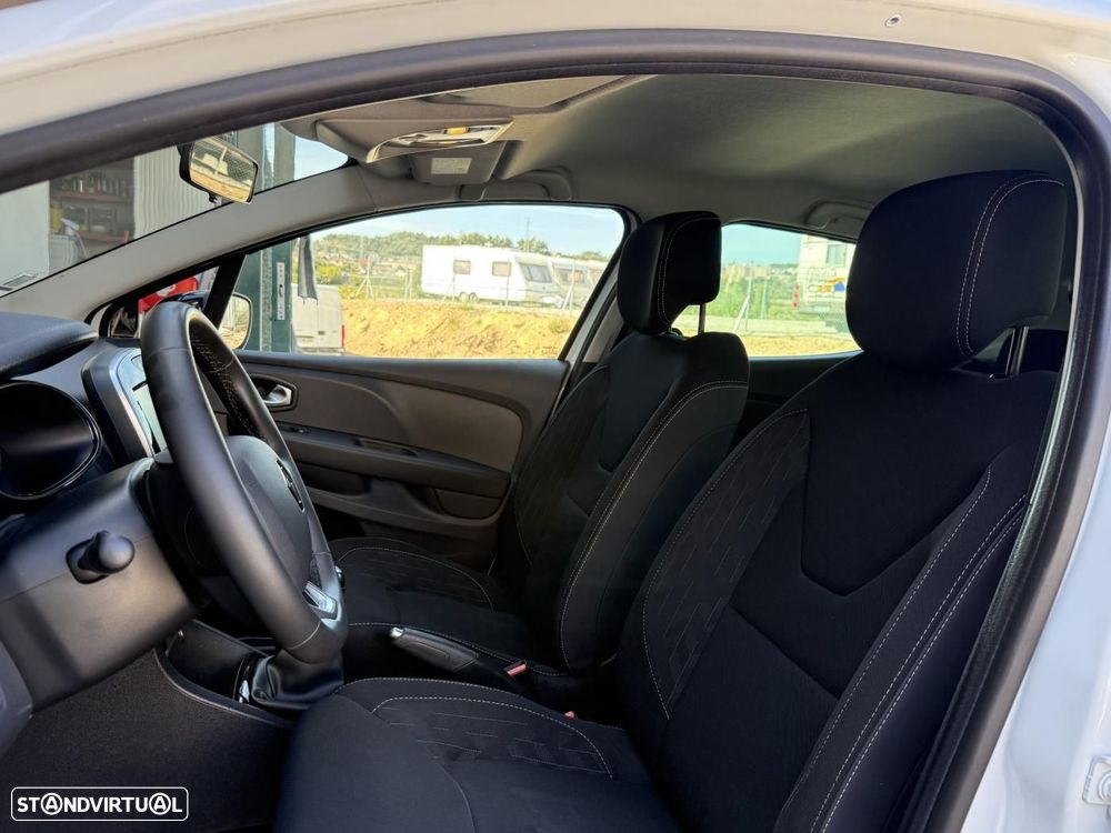 Renault Clio 0.9 TCe Limited Bi-Fuel - 21