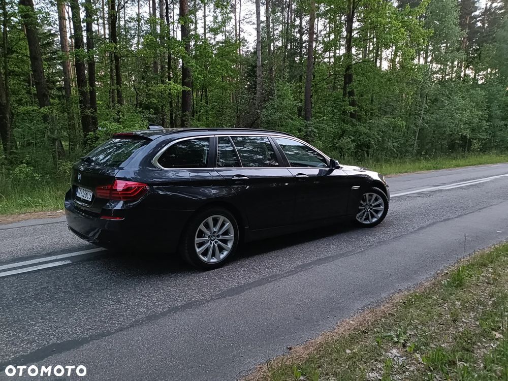 BMW Seria 5 530d xDrive - 28