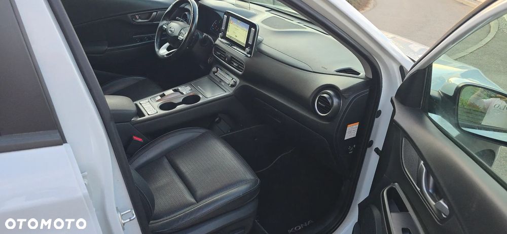 Hyundai Kona Premium - 8