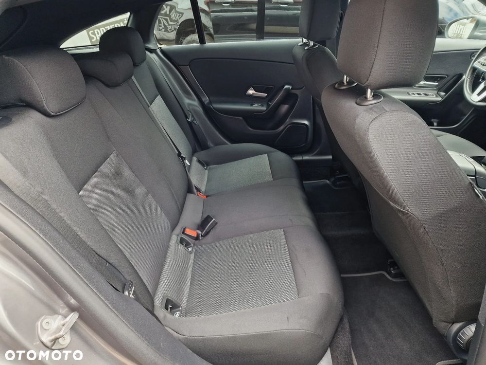 Mercedes-Benz CLA 180 d 8G-DCT Edition 2021 - 19