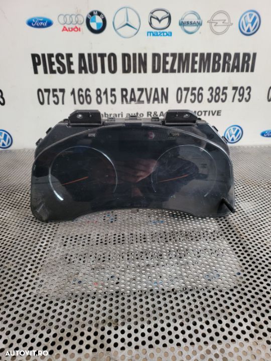 Ceasuri Bord Toyota Avensis T27 Diesel Volan Stanga An 2009-2013 Dezmembrez Toyota Avensis T27 - 1