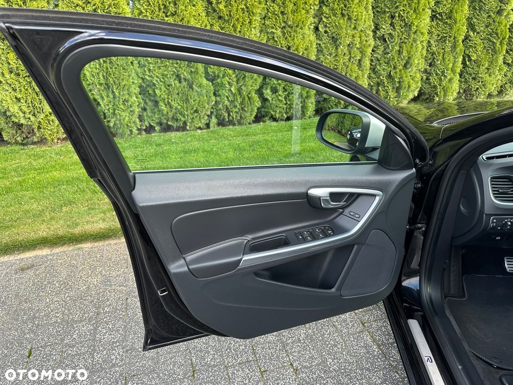 Volvo S60 D2 Drive-E R-Design Momentum - 24