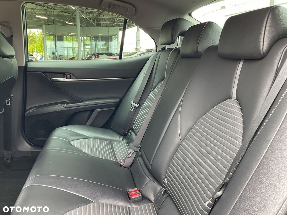Toyota Camry 2.5 Hybrid Prestige CVT - 11