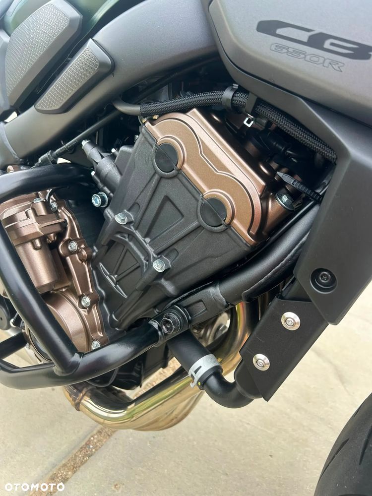 Honda CB - 10
