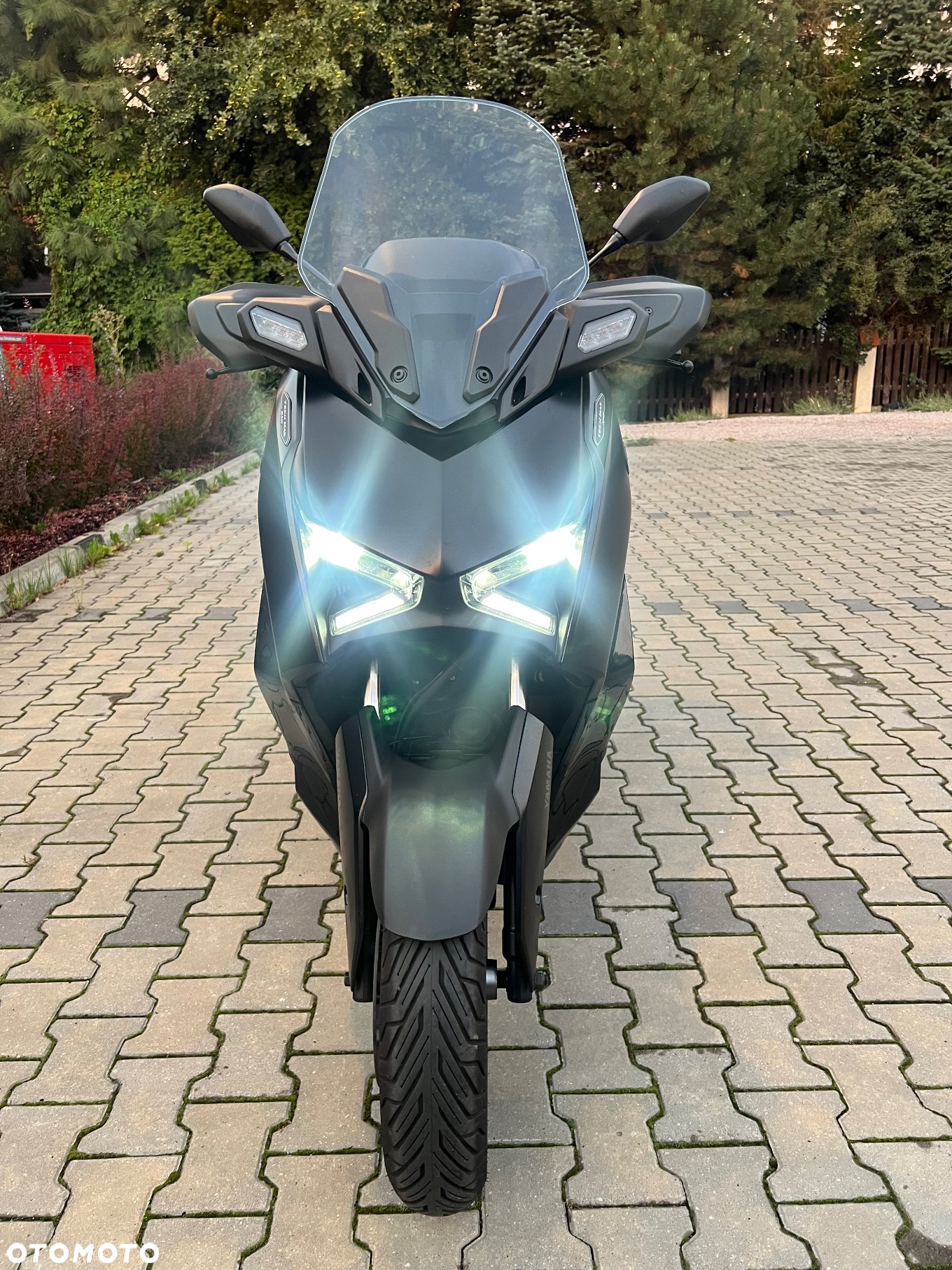 Yamaha X-max - 35